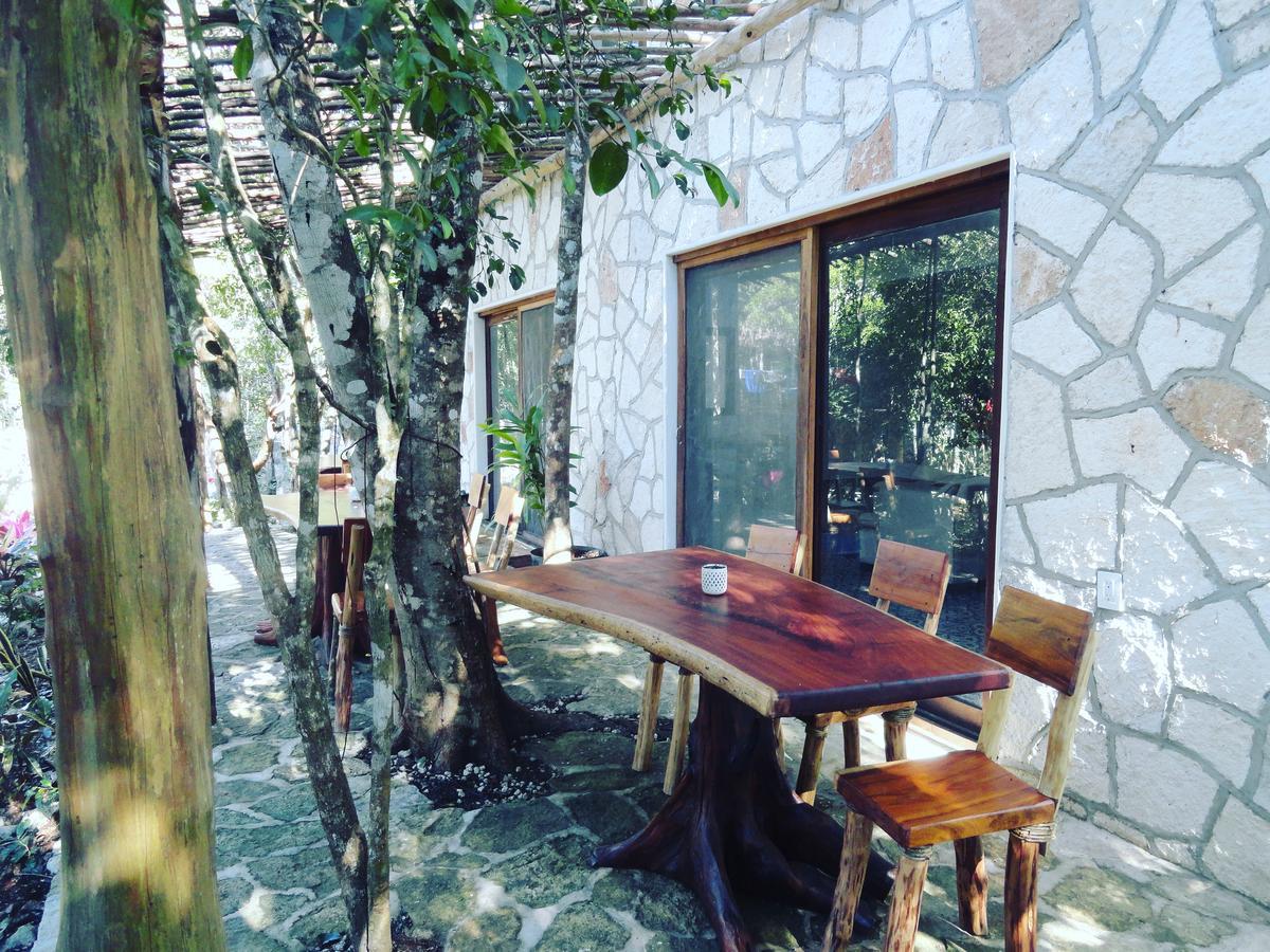 Escarabajo Rojo Bed & Breakfast Tulum Eksteriør bilde
