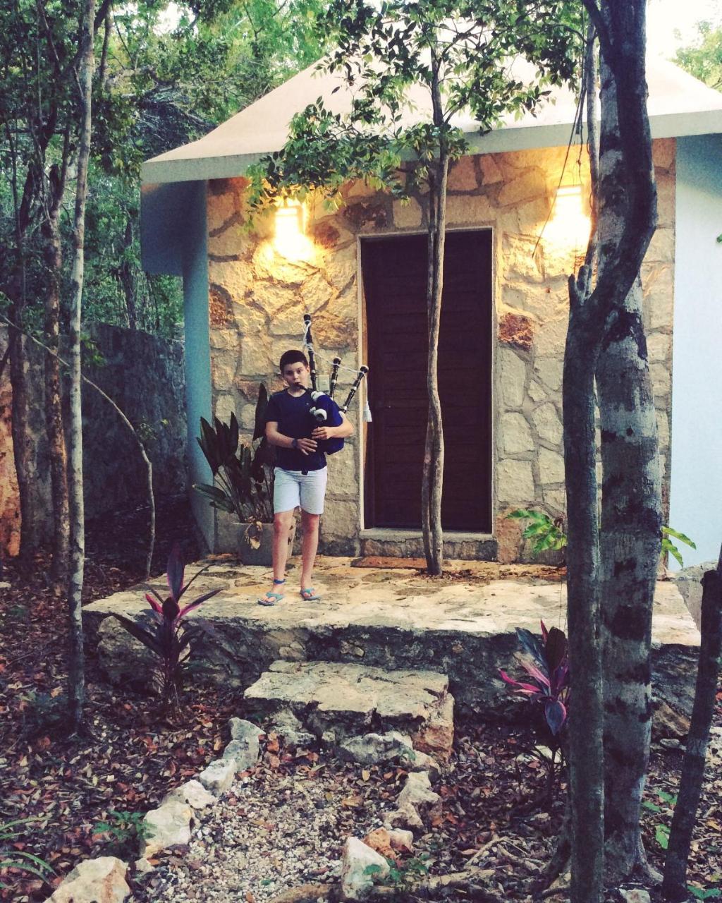 Escarabajo Rojo Bed & Breakfast Tulum Eksteriør bilde